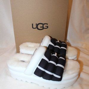 NIB UGG WOMEN'S MAXI GLIDE PLATFORM LOGO PADDED SANDAL SLIPPERS WHITE BLACK